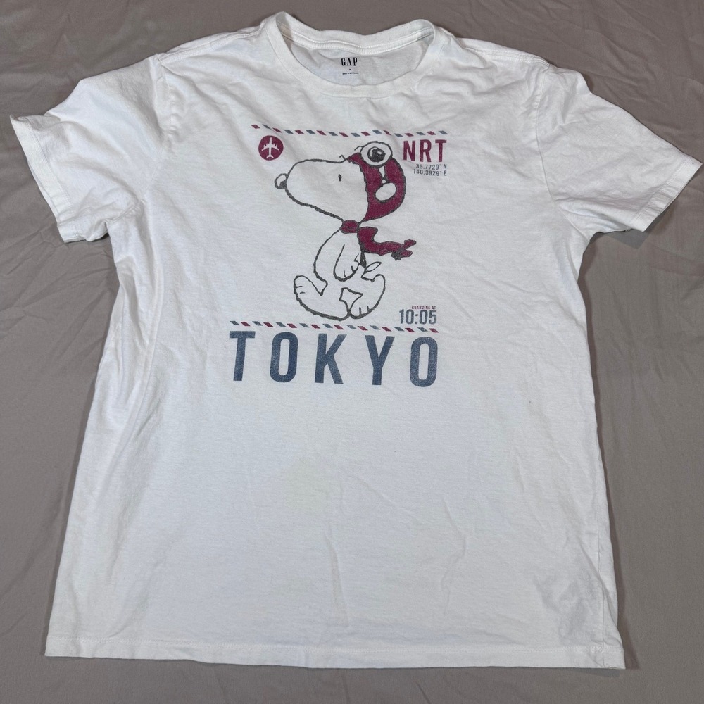 Gap Snoopy Tokyo NRT Graphic T-Shirt M White Peanuts Flying Ace
